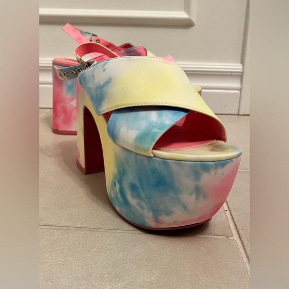 Current Mood Tie Dye Platforms - Picture 6 of 8